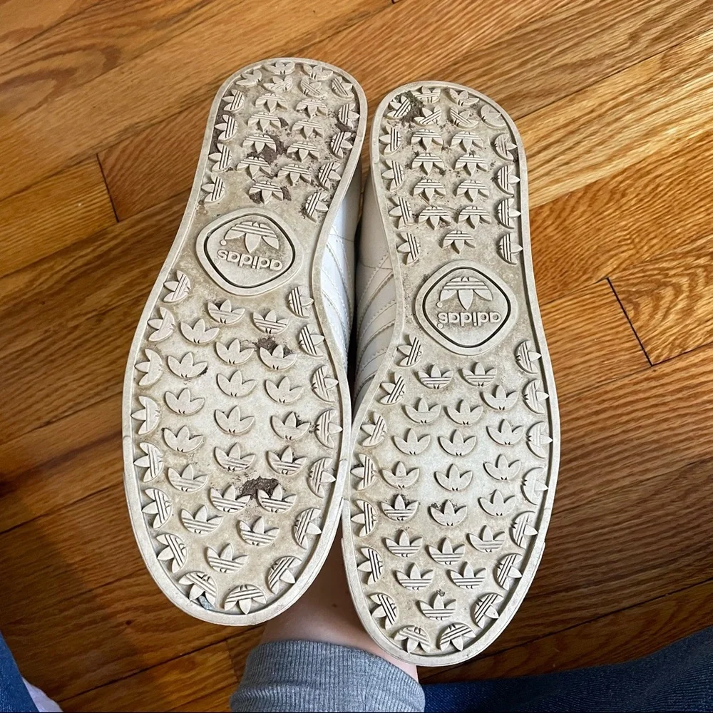 Adidas White Three Stripe Sneakers Size 7 - Picture 5 of 7